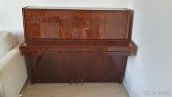 Predám piano Petrof po študentovi konzervatória