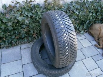 Predám 2x celoročné pneu Goodyear 215/60 R17 96V
