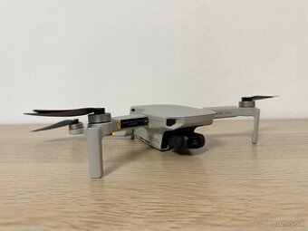 Dron DJI Mavic mini