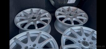 205/55 r16 Volkswagen škoda 5x112 Pirelli p7