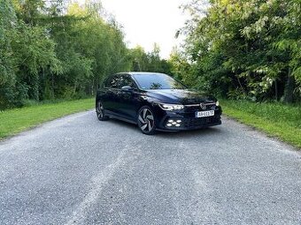 VW Golf VIII GTI 2.0 TSI