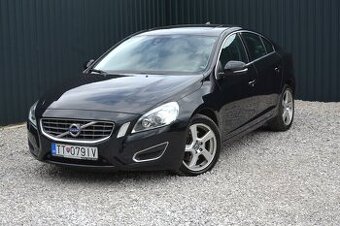 Volvo S60 2.4 Summum, 5-valec, Automat