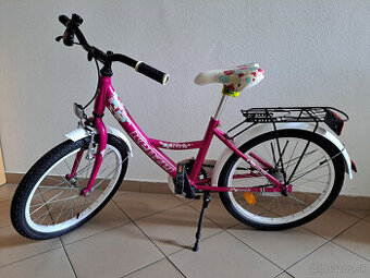 Kenzel Nina 20, Pezinok