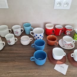 Šálky, hrnčeky, vintage misy, taniere /na doplnenie/