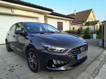 Hyundai i30, 1.5 DPi benzín, 45 tis. KM, V ZÁRUKE, Nové v SR