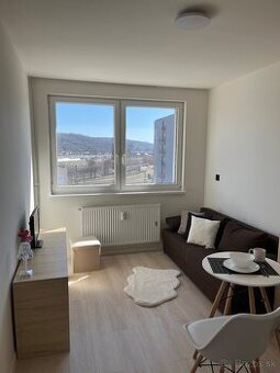 Investicna garzonka, stare mesto, nova rekonstrukcia