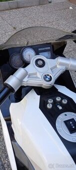 Elektrická motorka BMW K1300 S