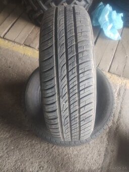 Pneu 195/65R15