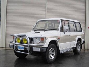KÚPIM PAJERO MONTERO GALLOPER JEEP XJ