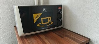 Predam mikrovlnku elektrolux