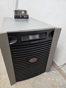 UPS APC 8kVA 3f