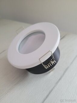 Led svetlo bez žiarovky nové (nad sprchu)
