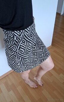 Pul&Bear nová minisukna zimušna /jesenná S