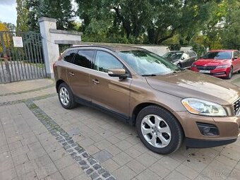 XC 60 2.4 D5 AWD(136kw) 4x4