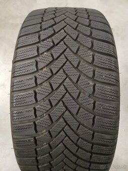 1ks zimna 225/40 R18 92V BRIDGESTONE BLIZZAK LM005
