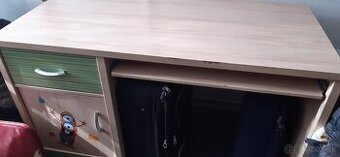 Predám písací stôl