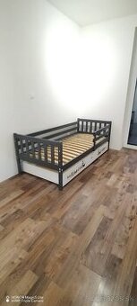 Univerzálna posteľ s prístelkou