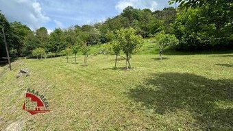 Exkluzívne ( len u nás ) ponúkame na predaj stavebný pozemok