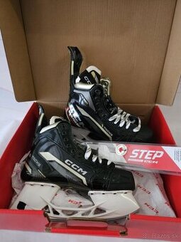 Hokejové korčule CCM TACKS AS-590-8R -nové s nožami
