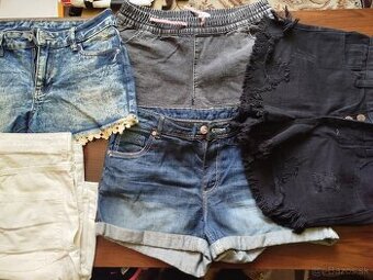 Predám dievčenské riflové šortky