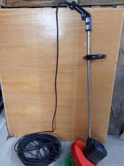 strunová kosačka elektrická