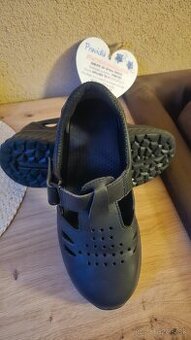 Bezpečnostné sandále, topánky, boty velkosti 43 Artra