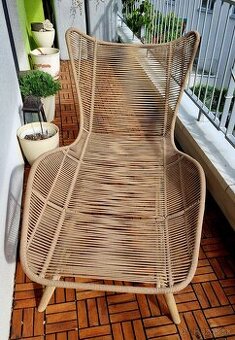 Predam nepouzivane exterierove kreslo