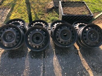 Plechové disky R16 original z KIA ceed, 2 sady