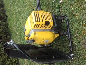 Chrbtovy krovinorez MC Culoh