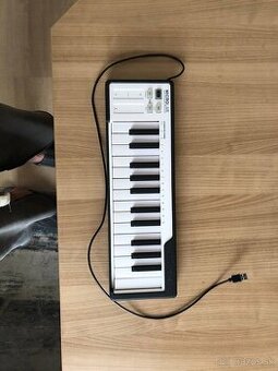 Arturia Microlab