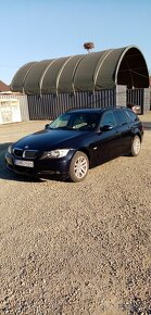 BMW 320i Touring
