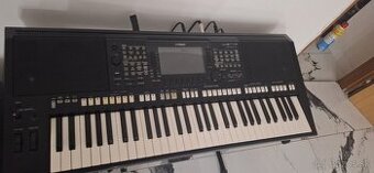 Predám alebo vymením yamaha psr s775