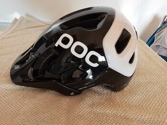 POC Tectral race SPIN,velkost 59-62 cm,váha 390 g.