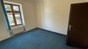 PRENÁJOM - kancelársky priestor Hlavná ulica 14,5m2 so zázem