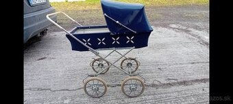 Predám starý, retro detský kočík pre bábiku.