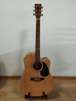 Elektroakustická gitara Nashville NW-020C, vyrobená pre Lidl