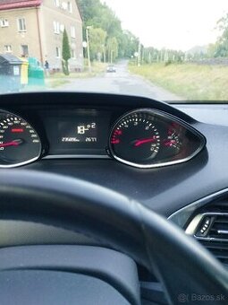 Peugeot 308 2liter 110kw automat