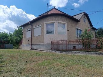 Na predam rodinný dom s krásnou záhradou v obci Slivník