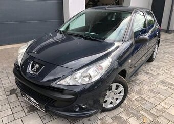 Peugeot 206 + 1.4 benzín manuál 54 kw