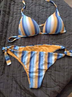 NOVE Calzedonia trblietave pasikave bikini