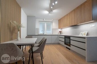 KOMPLETNÁ REKONŠTRUKCIA- 3i 66 m² + veľký balkón - Dubnica n