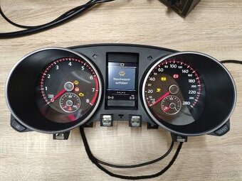 Budíky Volkswagen Golf VI GTI