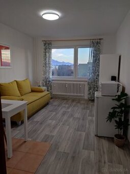 Ponúkame na prenájom novozariadenú garsónku.