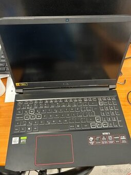 Pokazeny Acer NITRO 5