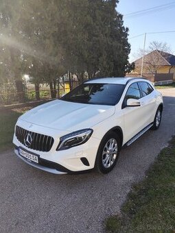 Mercedes Benz GLA 180
