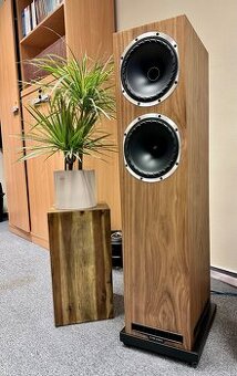 FYNE AUDIO F502 S - prírodný orech (NOVÉ)