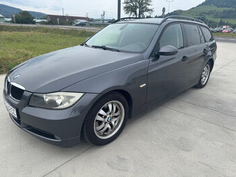BMW Rad 3 Touring 320d AKONTACIA OD 0%