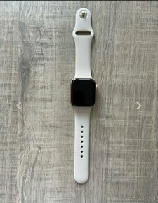 Apple Watch 5  40 mm