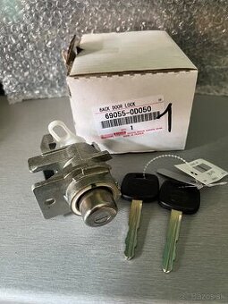 Toyota Yaris zámok zadnych dveri