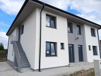 Predaj 3-izbový byt +záhradka ,Topoľčany -Kamanová,posledný